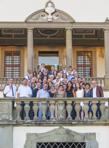 Workshop attendees and family gathered at the Medici Villa in Tuscany.